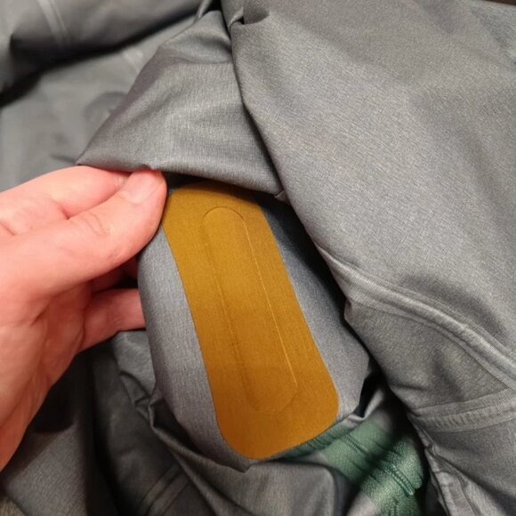 Arc'teryx Men's Grey and Black Jacket - Picture 6 of 7